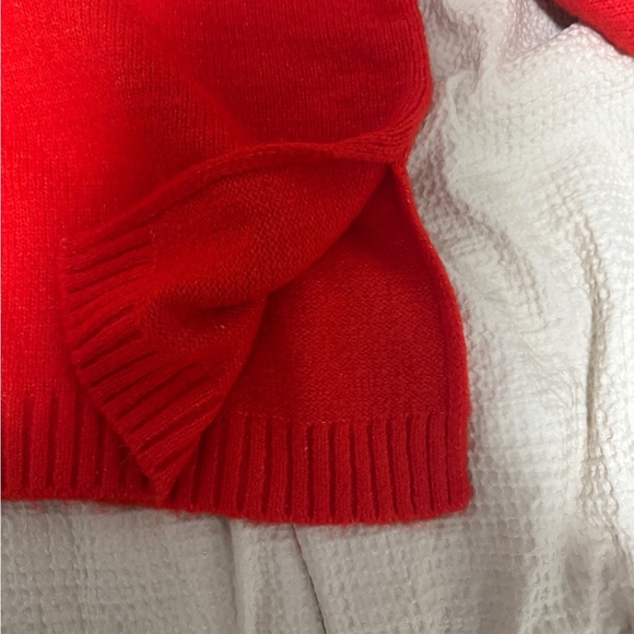 NWT Industry Republic Red V-Neck Sweater Size Large - Picture 5 of 6